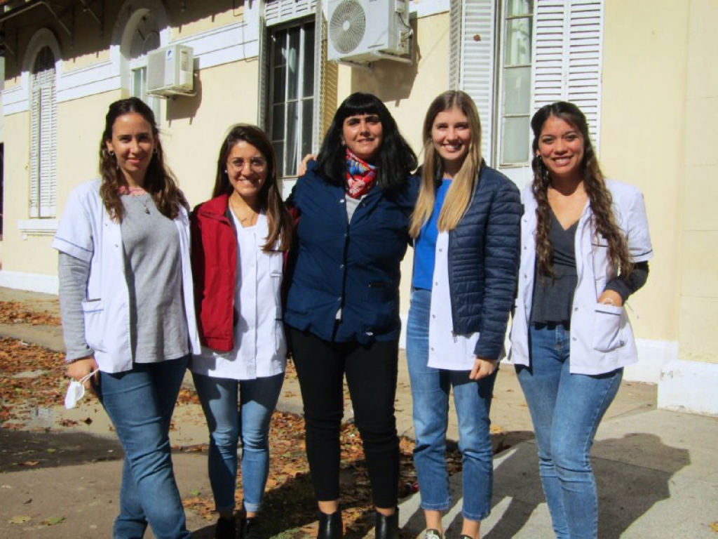 Lucia Brandone, Agustina Orlando, Evangelina Cano, Yamila Benavides y Evelyn Acosta.